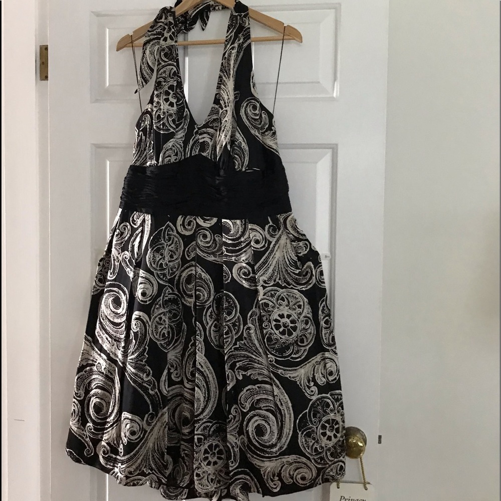 ADRIANNA PAPELL OCCASIONS halter dress